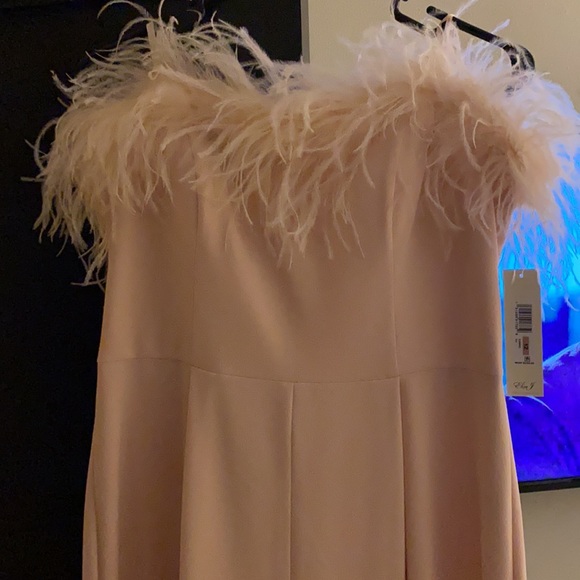 Eliza J Feather Top Jumpsuit - Size 12 NWT - Picture 3 of 4